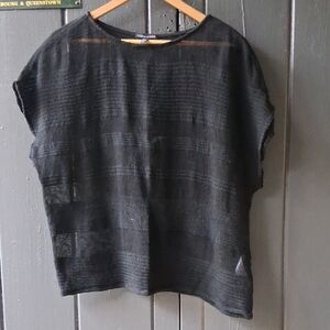 Eileen Fisher Black Short Linen Sleeve Top, Small. Like-New.
